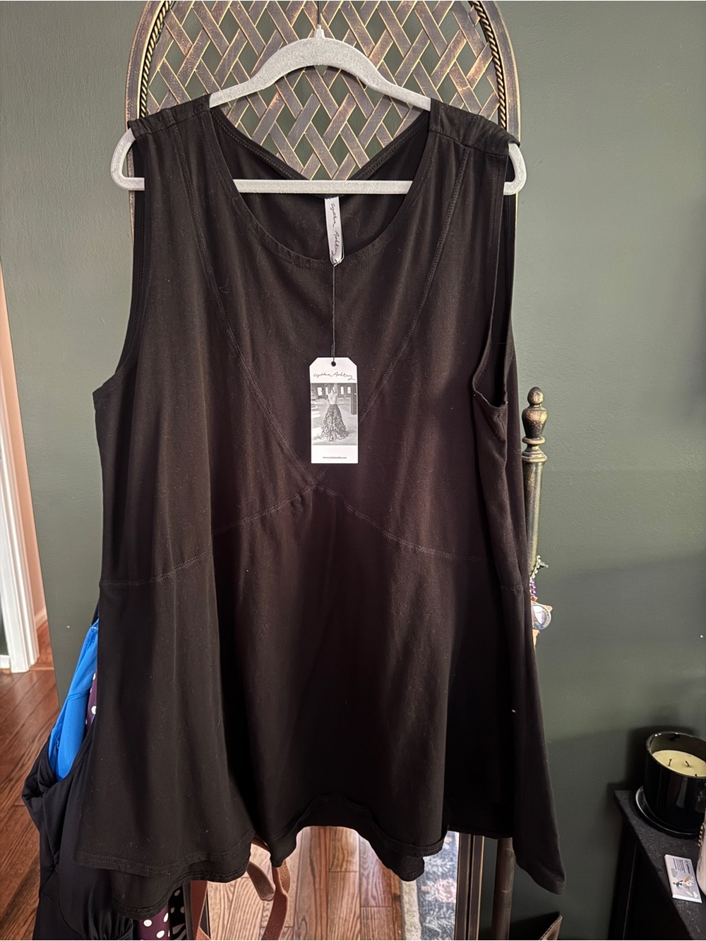 Relaxed Black Sleeveless lotus tunic Tank Top